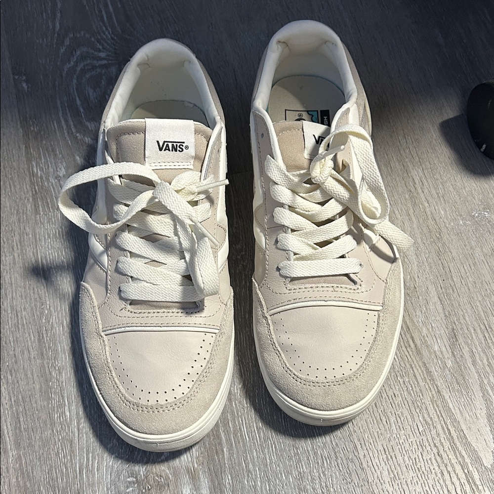 Vans Lowland ComfyCush JMP R in the French Oak colorway.